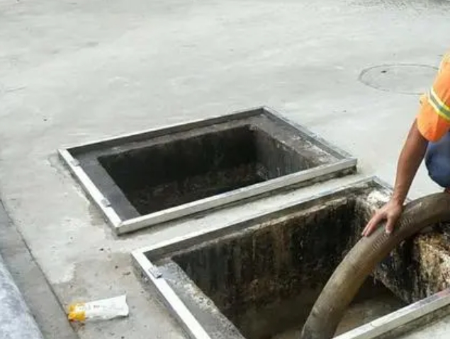 南涧化粪池清理